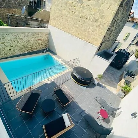 Agreable Maison De Village Avec Piscine Hotel Le Cailar